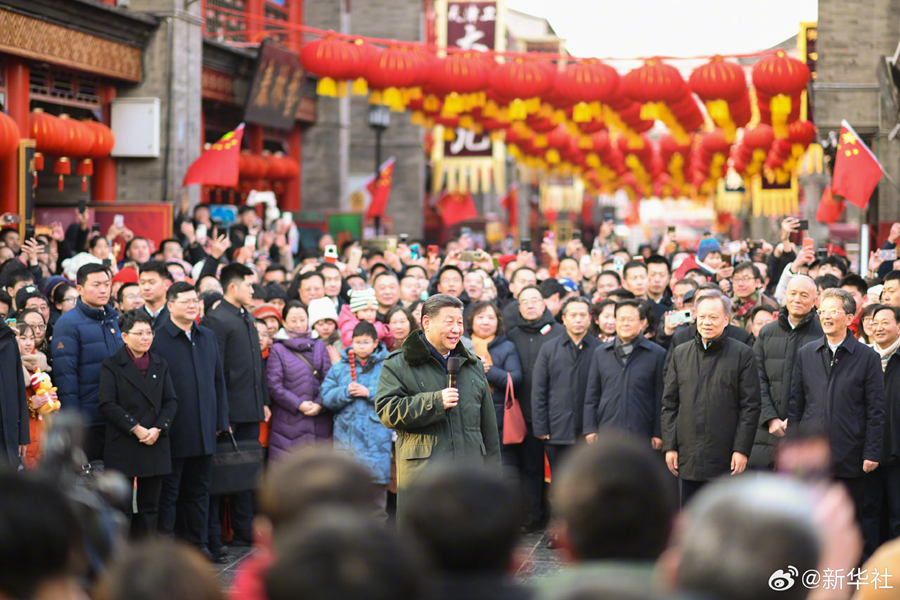 习近平春节前夕在天津看望慰问基层干部群众14