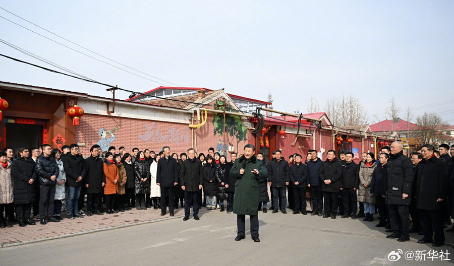 习近平春节前夕在天津看望慰问基层干部群众8