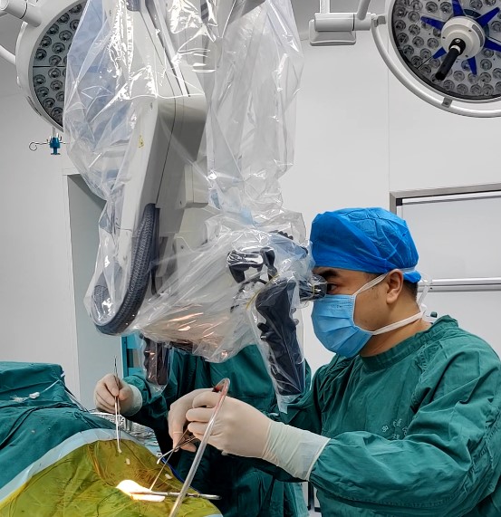 6岁女童颅内发现巨大肿瘤 重庆西区医院神经外科成功救治