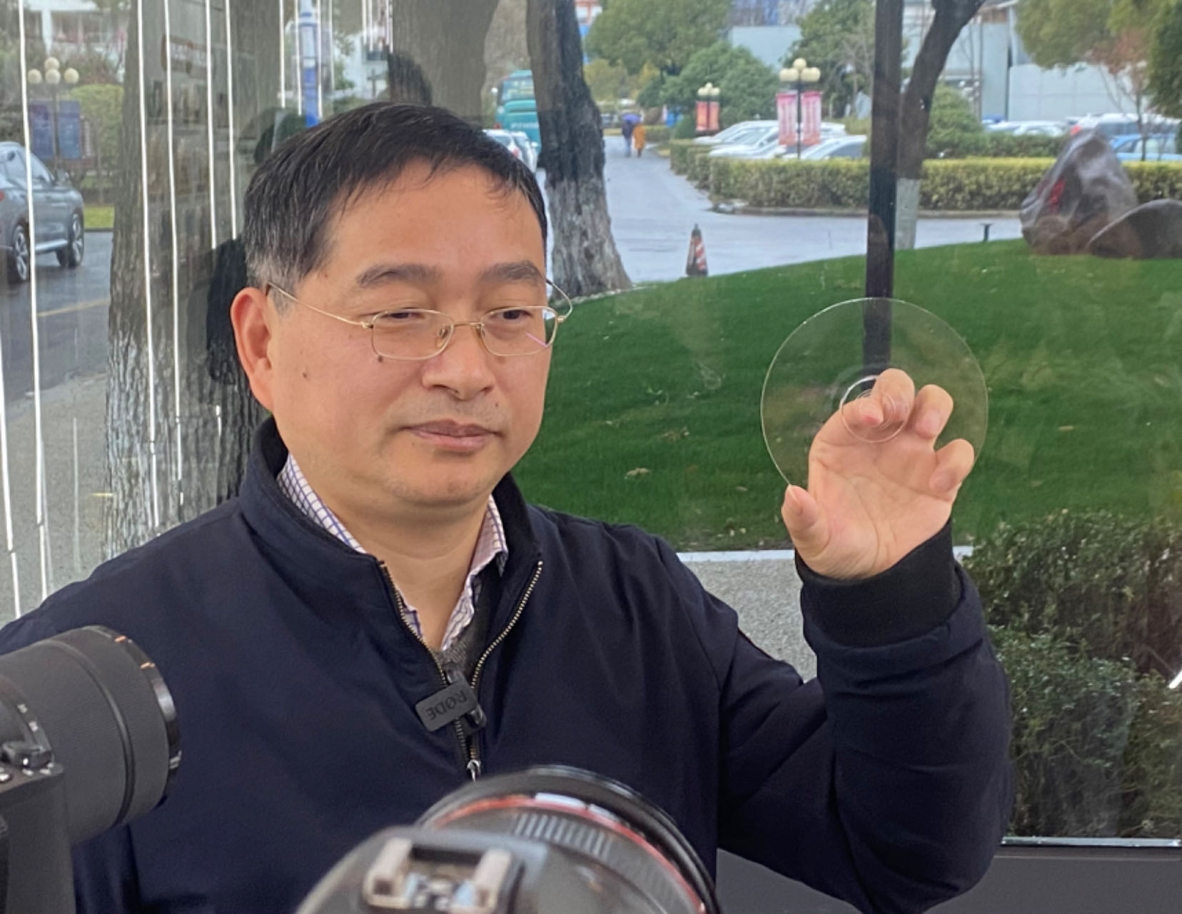 中国科学家历时7年开发“超级光盘”，全球首次实现PB量级光存储1