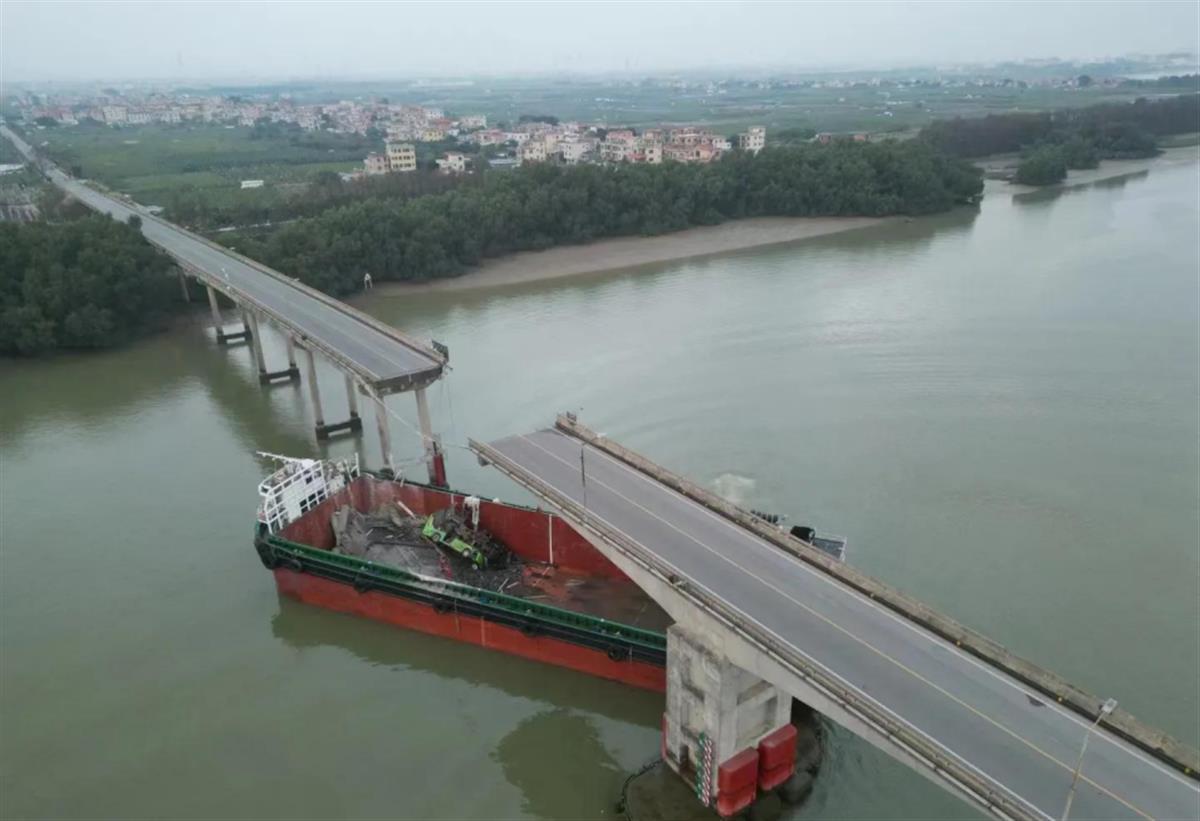 广州沥心沙大桥被撞之后，如何防止“船撞桥”悲剧重演？1