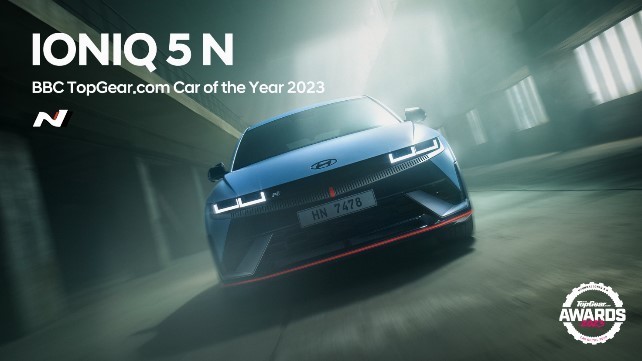 现代汽车N品牌首款量产高性能电动车IONIQ 5 N荣获TopGear 2023年度最佳汽车大奖。现代汽车供图 华龙网发