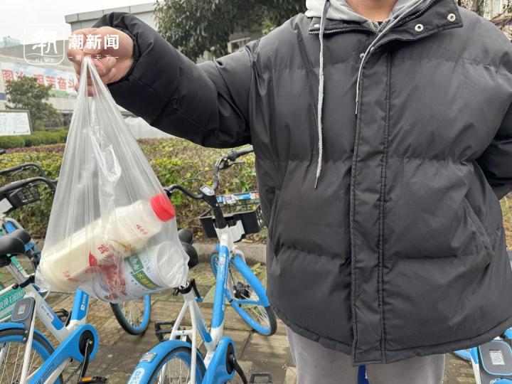 “他是好人，好企业家！”宗庆后逝世，市民自发前往悼念5