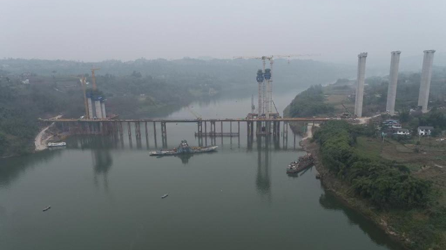 重庆交通执法部门开展通航水域桥梁助航标志专项执法检查