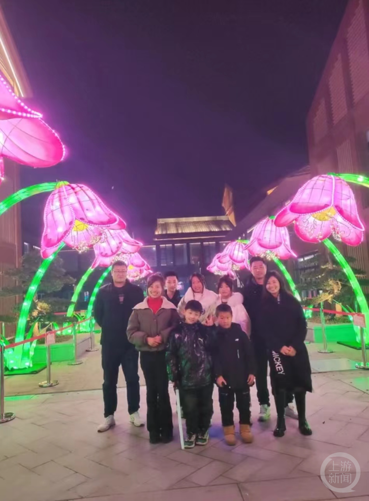 寻亲家庭的年三十：杨妞花和姐姐团年，悬赏百万寻子妈妈首次跟儿子吃年夜饭3