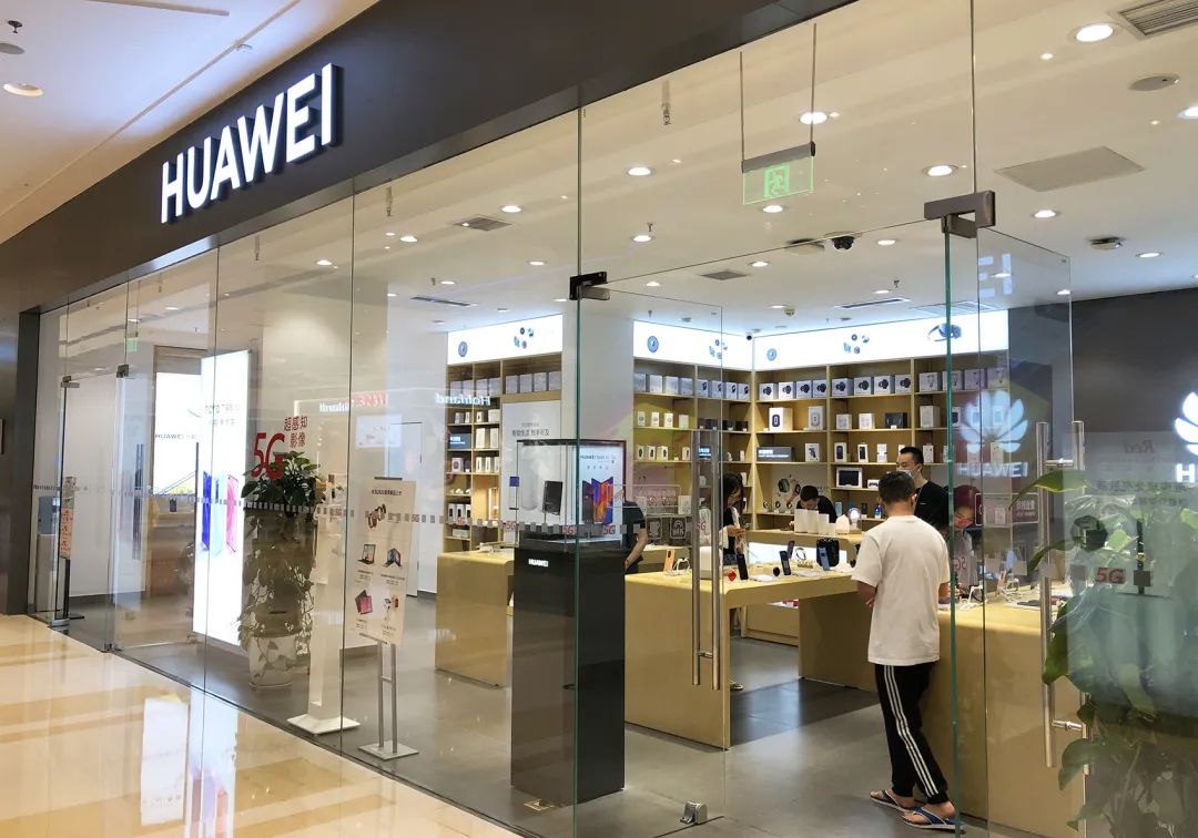 被华为逼急了？iPhone价格大跳水，有平台直降超千元！8