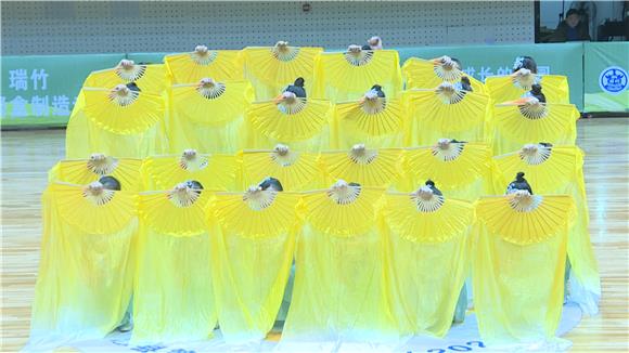 忠县举行庆祝“三八”妇女节大型广场舞展演活动2