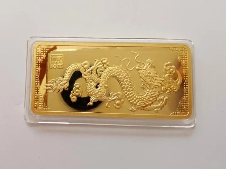 金价飙涨，有人连夜变现289万元！网友懵了：该买还是卖？5