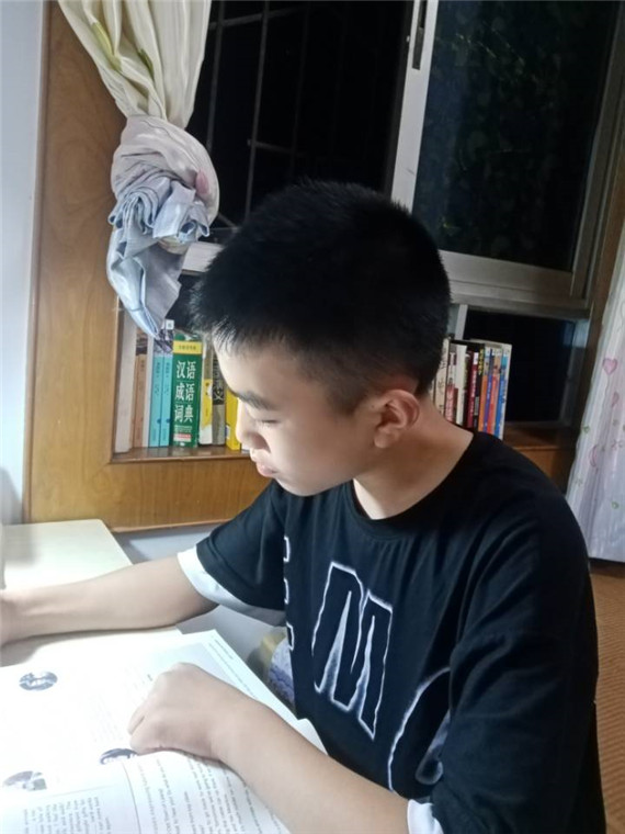 王佩 (1)