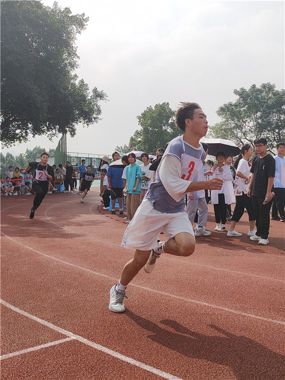 精彩飞扬运动最强重庆市第六十四中学秋季运动会超燃超飒