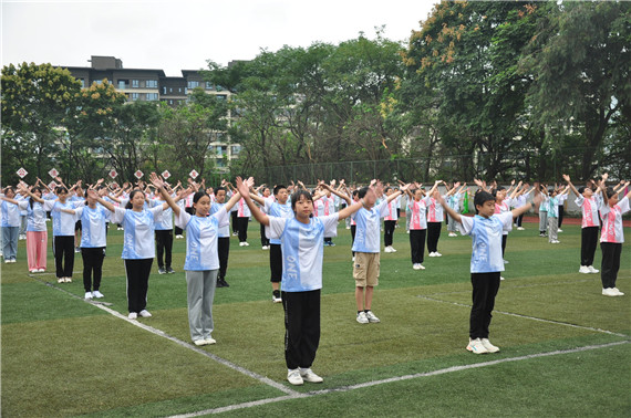 精彩飞扬运动最强重庆市第六十四中学秋季运动会超燃超飒