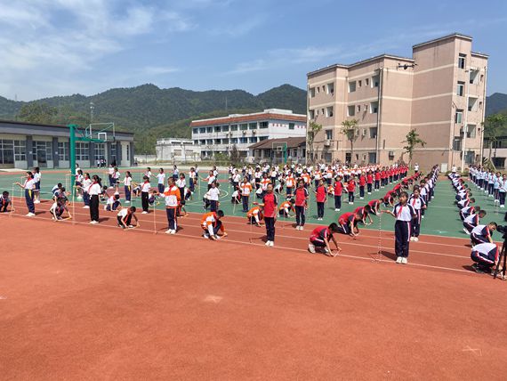 新操场新风貌巴南区一品小学举行运动会啦