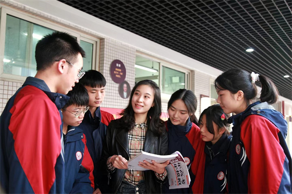 【五新一高 师者先锋】渝北中学优秀教师系列报道②刘畅:有"劲"有"心"