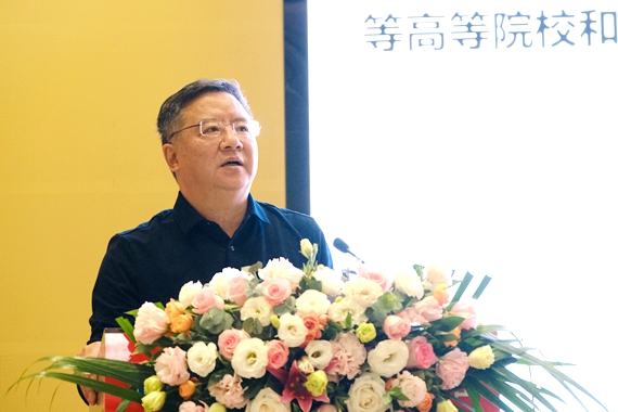 黄先进