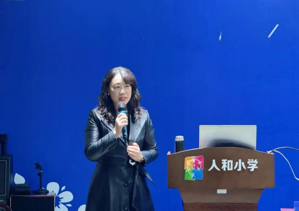 校长杨敏