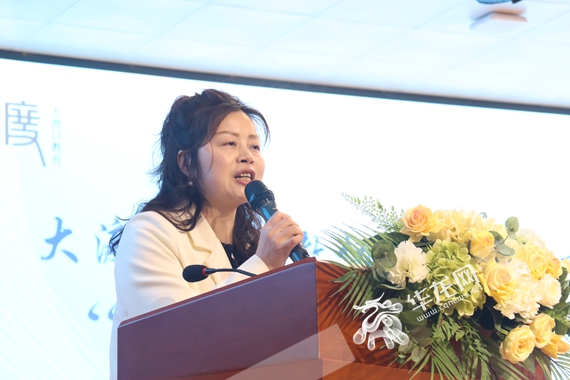 重庆九五医院社会心理服务体系EAP项目主任王建妮做专题培训 岳洪玉 摄