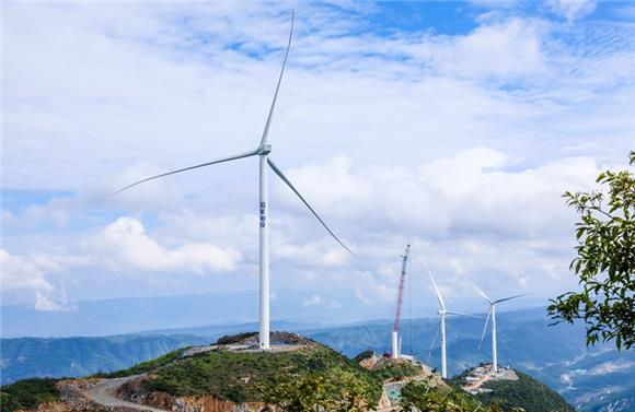 丰都：当好重庆“绿电池” 能源产业更“风光”