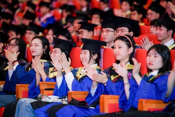 现场气氛热烈 学校供图 华龙网发