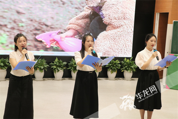 学前教育朗诵《幸福的符号》。陈佳 摄
