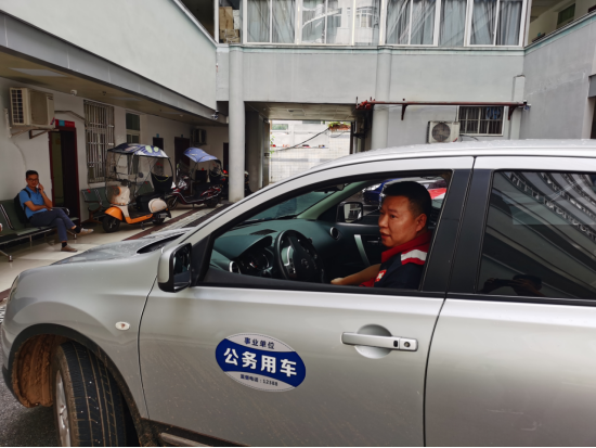积极应对洪涝灾害潼南区疾控中心筑牢卫生健康堤坝