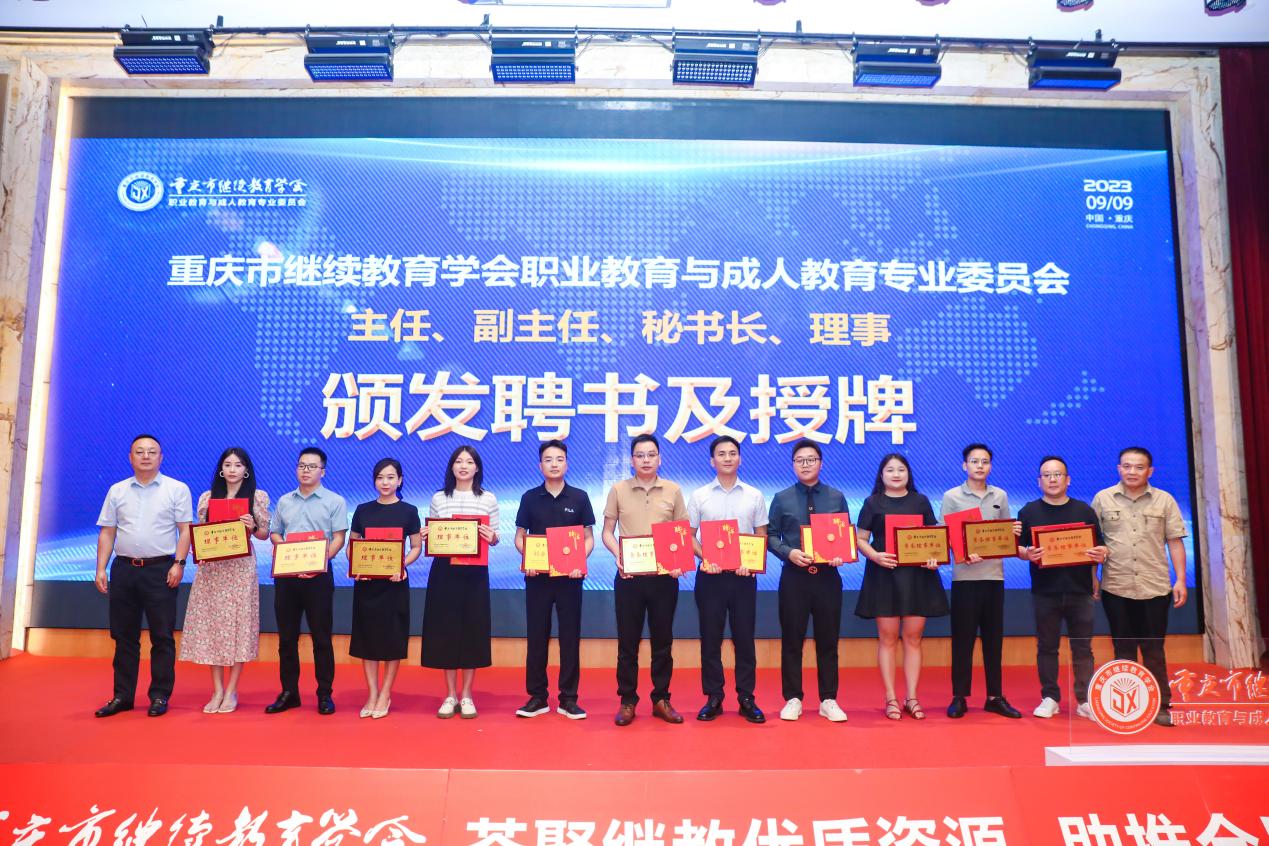 61ebd1e09a4c1e25cb3727cd19f5d84