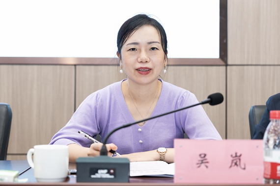 市教委职成处处长